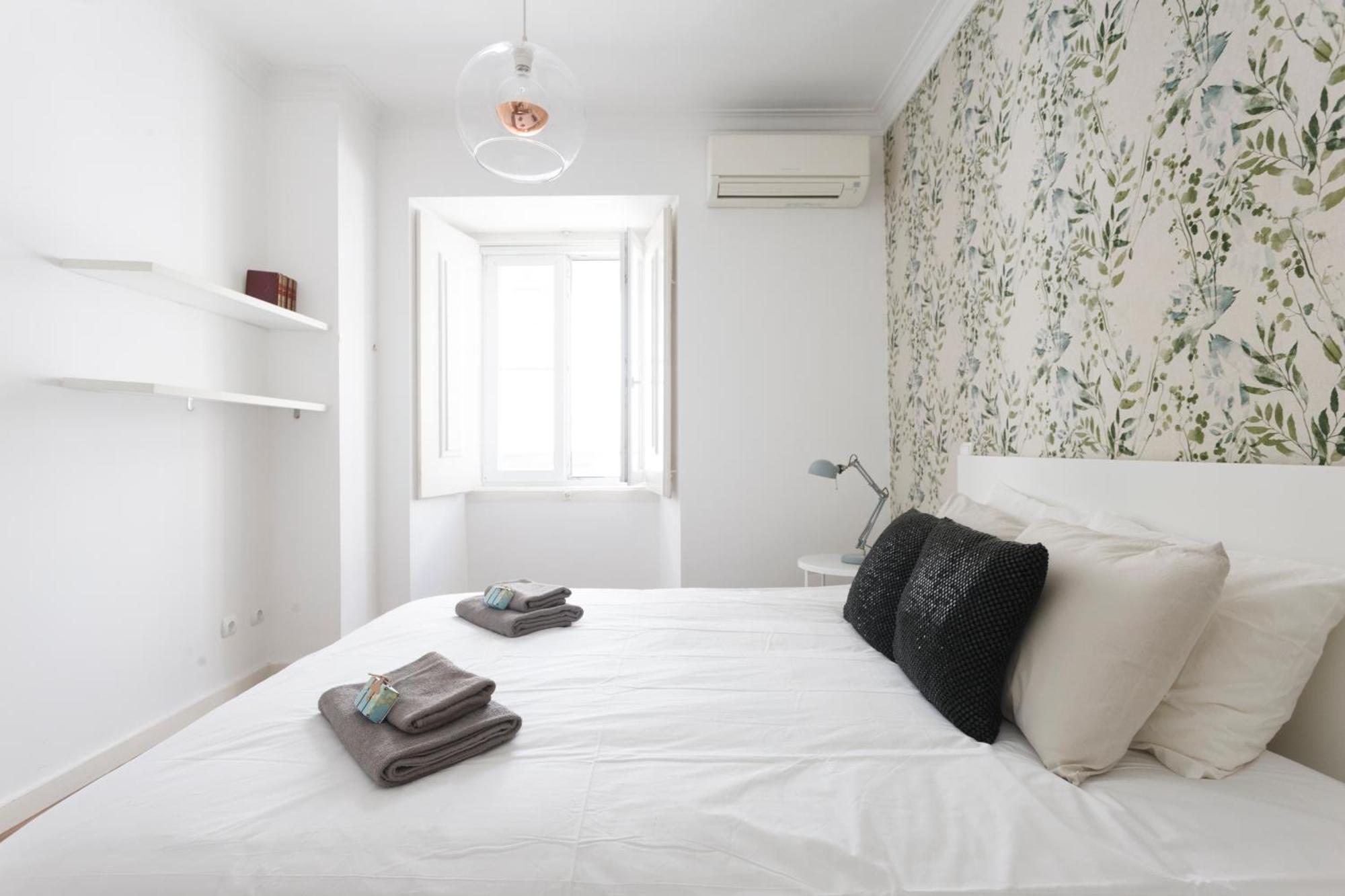 Baixa Chiado Luxury Bedrooms Lisbon Exterior photo